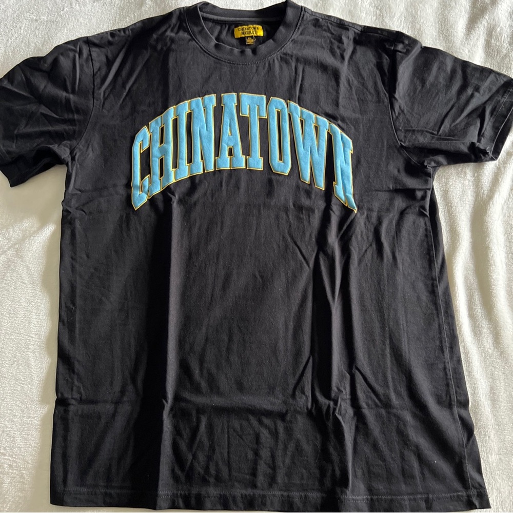 Mens x-large Chinatown MARKET puff logo T shirt used.